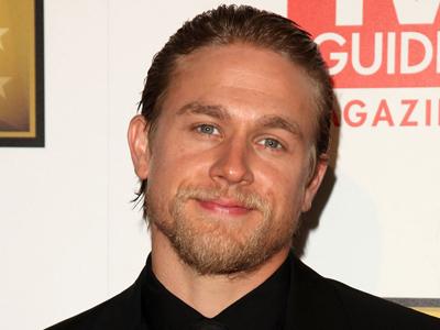 Naskah Tak Cocok Picu Charlie Hunnam Keluar Dari Fifty Shades of Grey